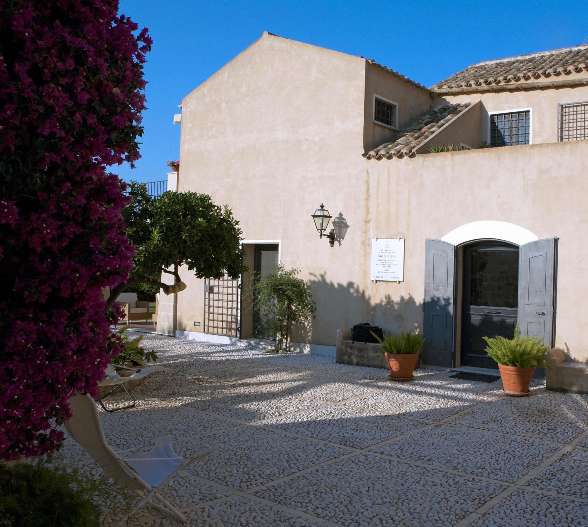 Baglio Sant'Andrea Bed & Breakfast วาลเดอรีส ภายนอก รูปภาพ